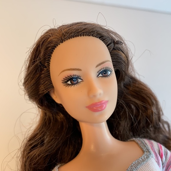 Mattel -Barbie Doll Lea Happy Family Neighborhood G4336 - Rare! TLC please read - Picture 9 of 16